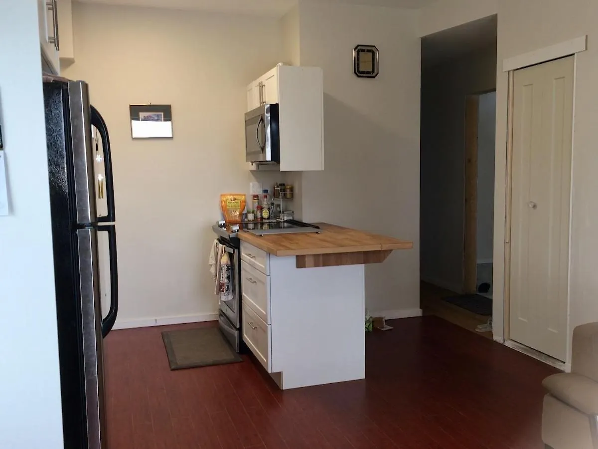 Fun Place By Two Seas Sechelt Apartment